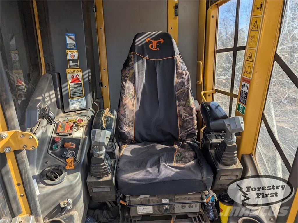 Tigercat 822D Zaru savācēji