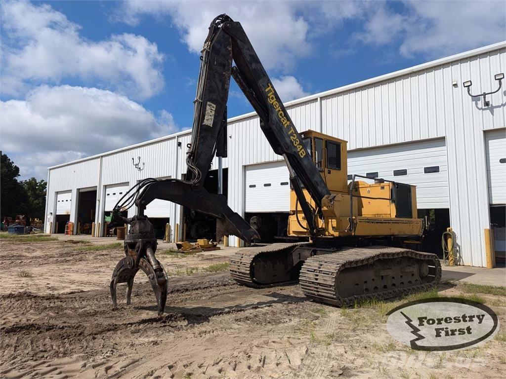 Tigercat T234B Baļķu iekrāvēji