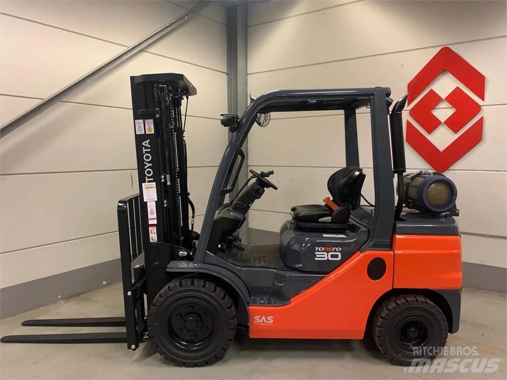 Toyota 02-8FGF30 LPG tehnika