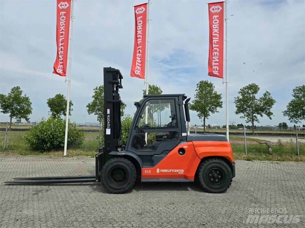 Toyota 8FD70F Tehnika ar dīzeļa dzinēju