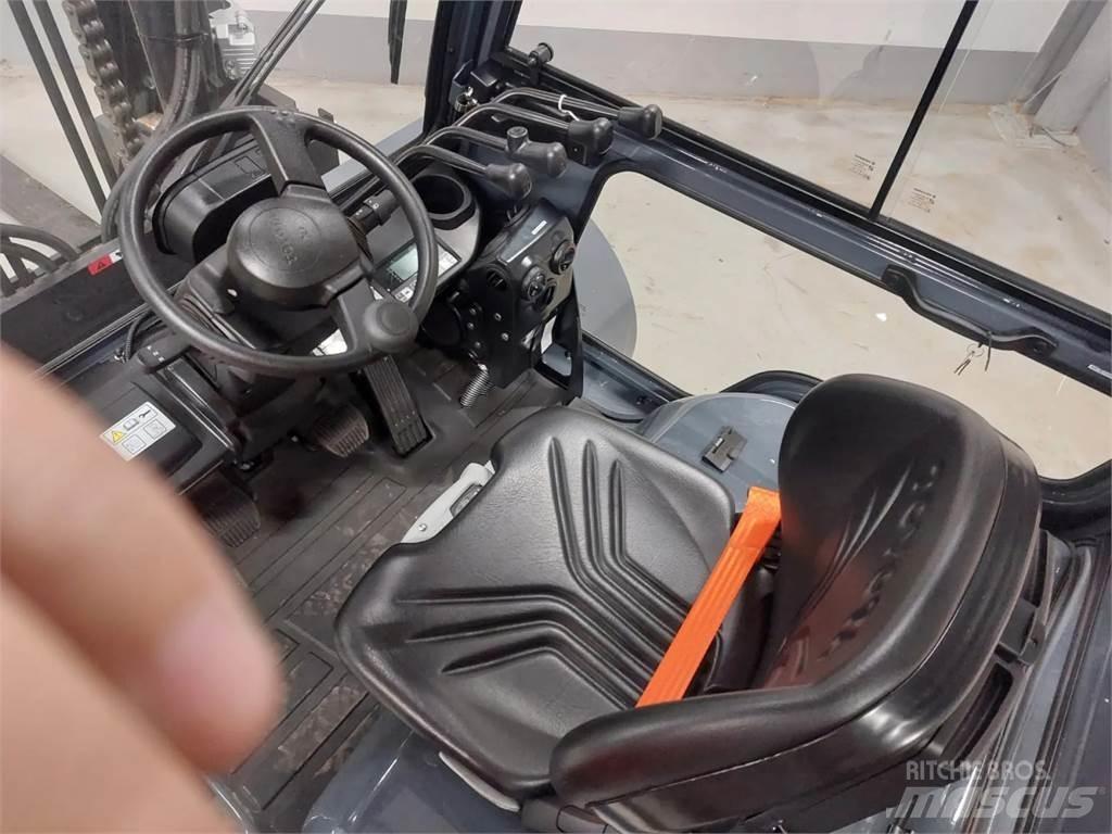 Toyota 8FD70F Tehnika ar dīzeļa dzinēju