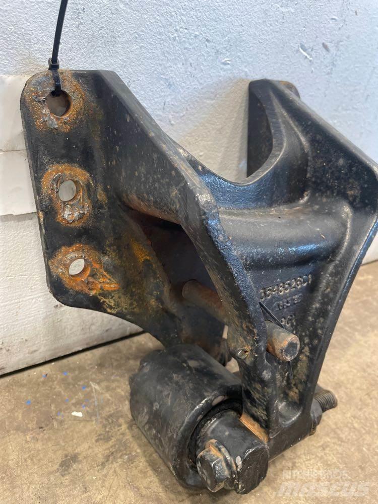 Ford F750 Šasija un piekare
