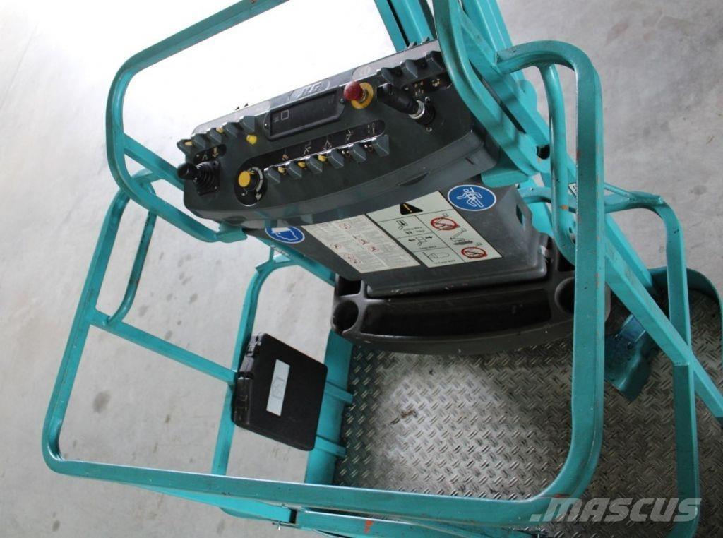 JLG E 300 AJP Strēles pacēlāji