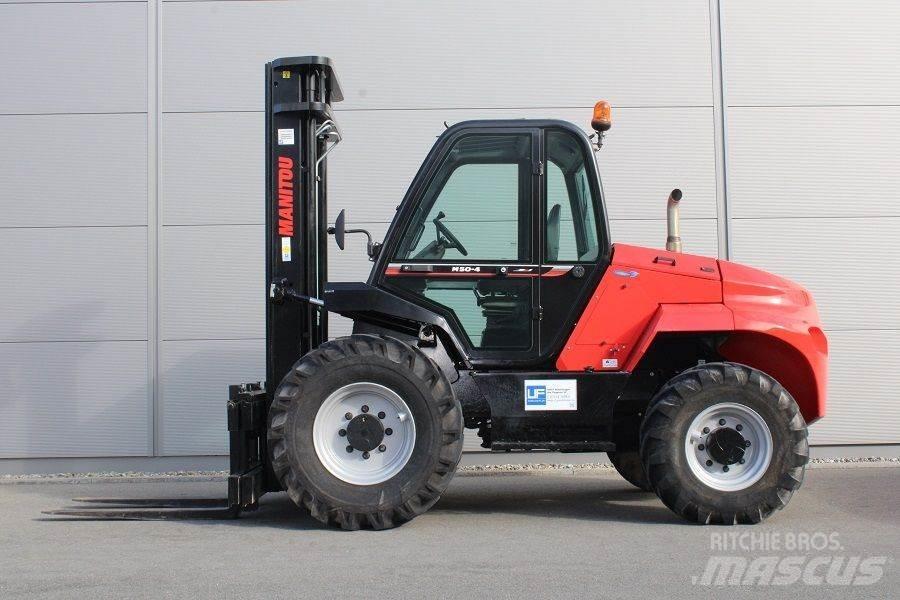 Manitou M 50-4 Tehnika ar dīzeļa dzinēju