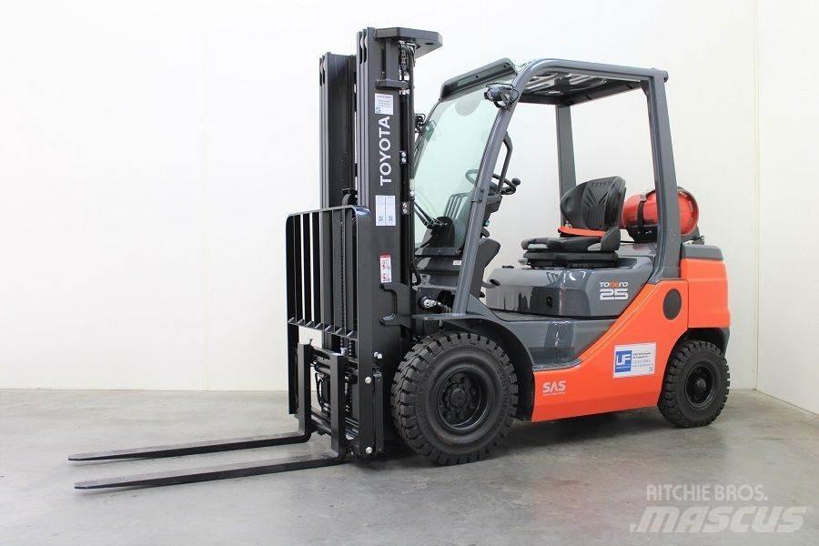 Toyota 02-8FGF25 LPG tehnika