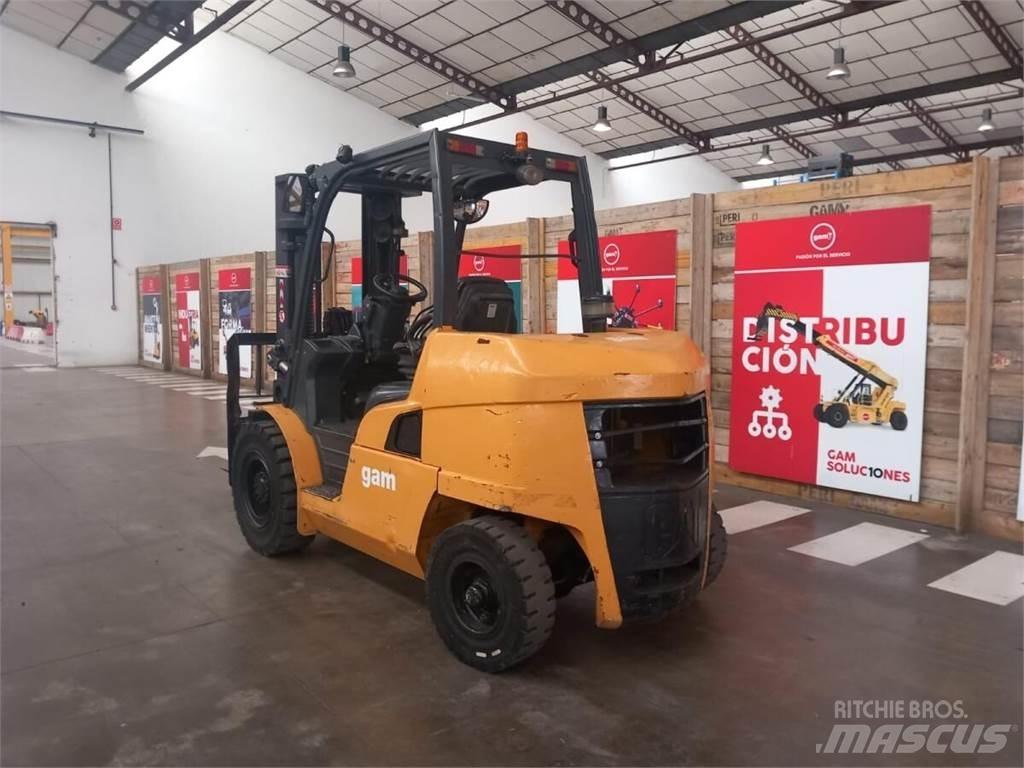 CAT DP45NTD Tehnika ar dīzeļa dzinēju
