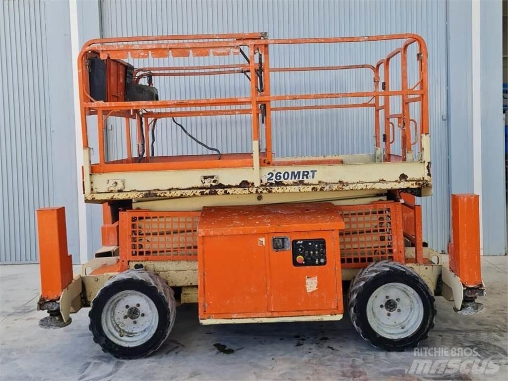 JLG 260 MRT Šķerveida pacēlāji