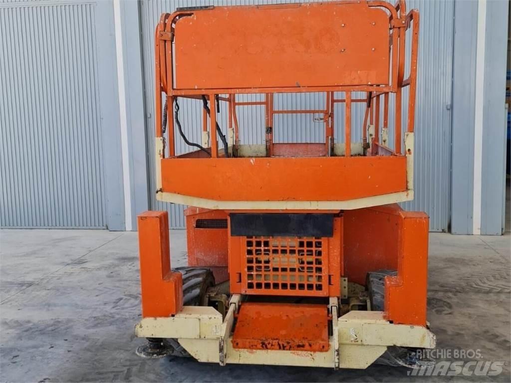 JLG 260 MRT Šķerveida pacēlāji