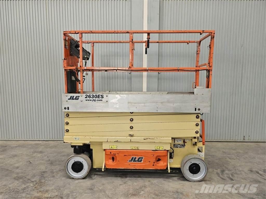 JLG 2630 ES Šķerveida pacēlāji