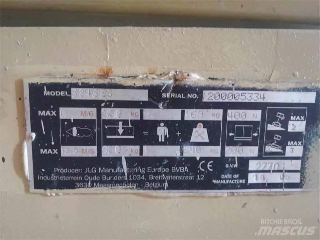 JLG 3246ES Šķerveida pacēlāji