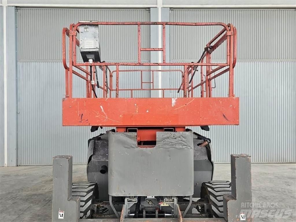 JLG 4394RT Šķerveida pacēlāji