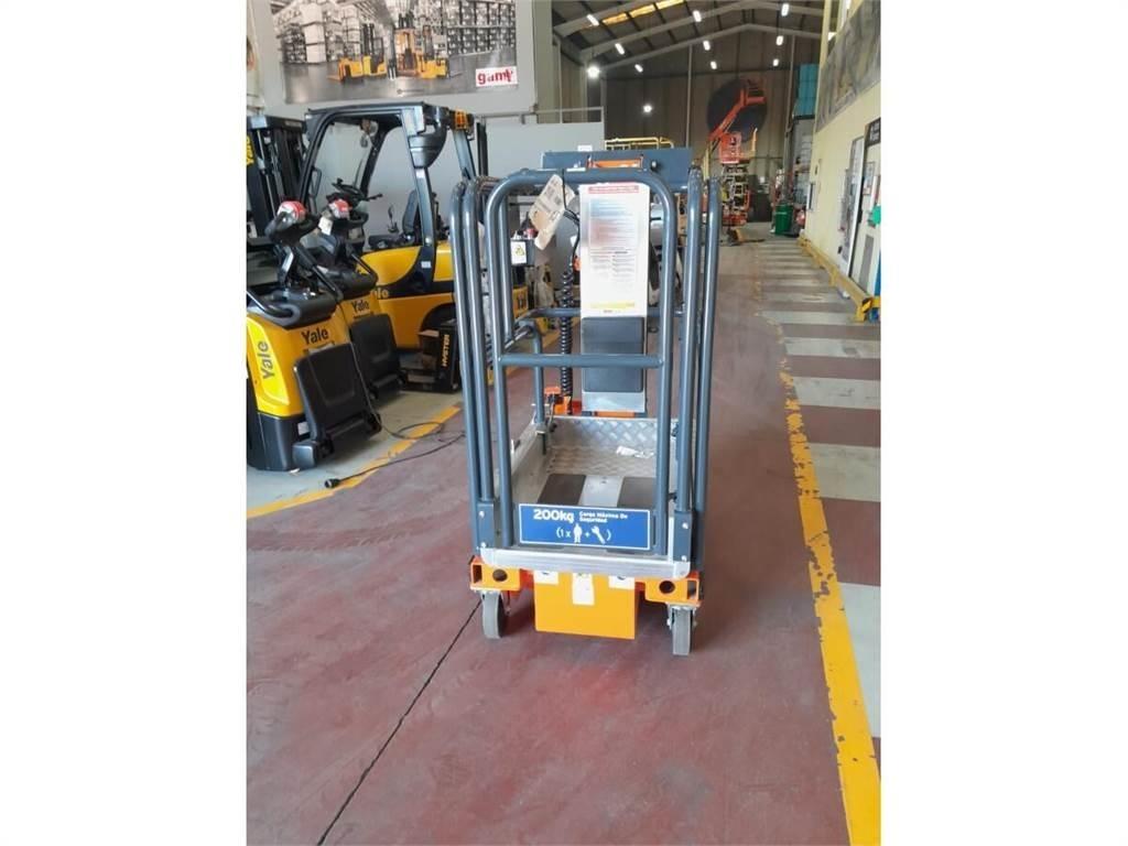 JLG NANO SP Vertikālie pacēlāji