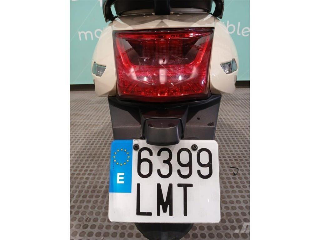  Urban D6 Visurgājēji