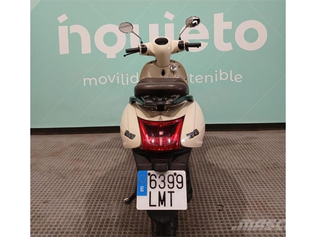  Urban D6 Visurgājēji