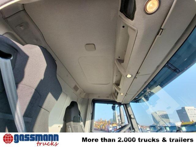Iveco T-Way 360 6x6 Treileri ar āķi