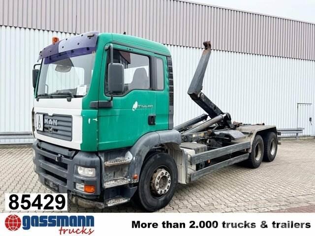 MAN TGA 26.463 6x4 BB Treileri ar āķi