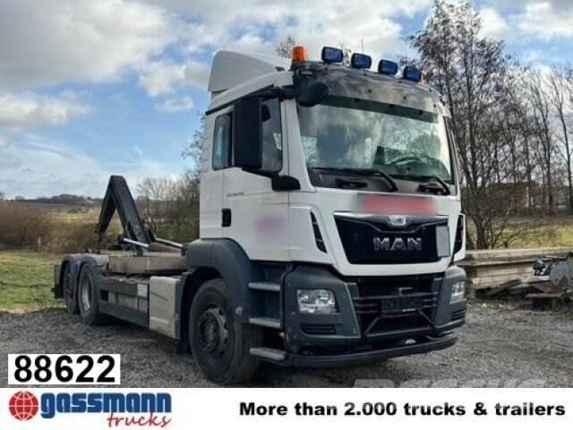 MAN TGS 26.440 6x2 BL Treileri ar āķi