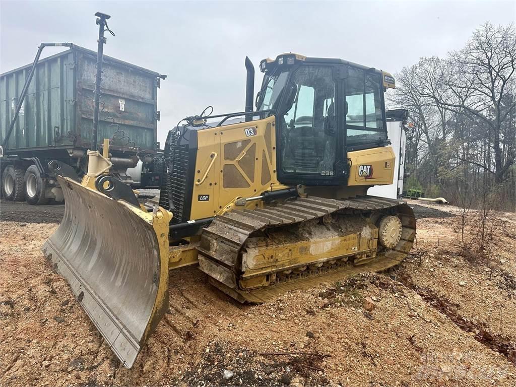 CAT D3 LGP Kāpurķēžu buldozeri