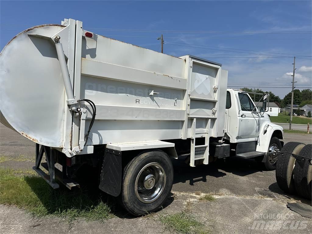 Ford F550 Atkritumu izvešanas transports