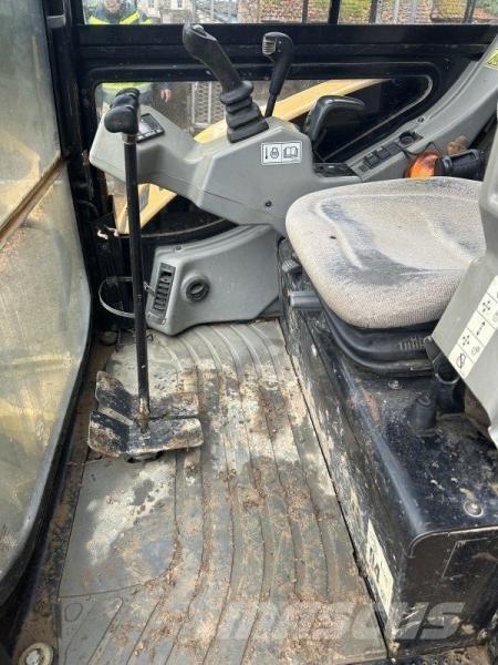 CAT 302.5C Mini ekskavatori < 7 t