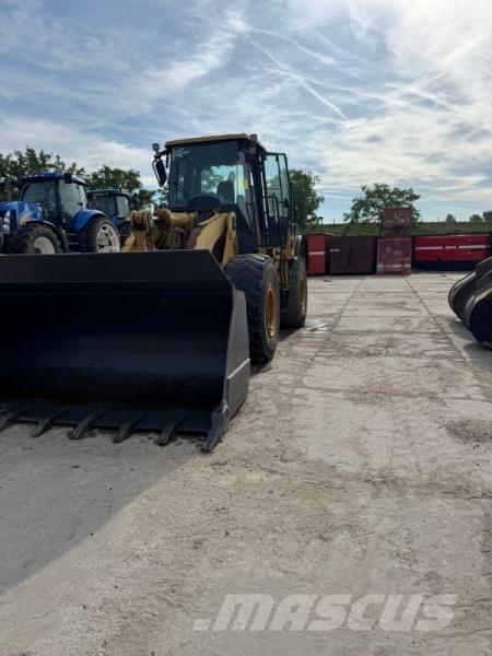 CAT 950H Iekrāvēji uz riteņiem