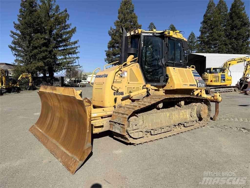 Komatsu D61EXi-24 Kāpurķēžu buldozeri