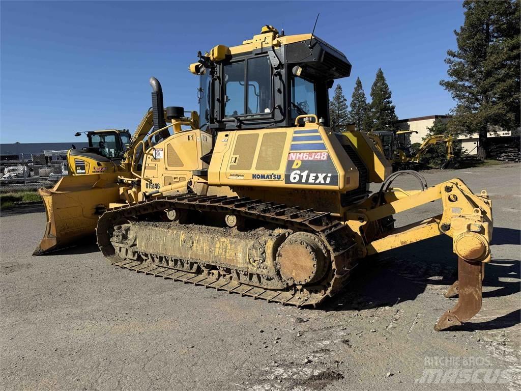 Komatsu D61EXi-24 Kāpurķēžu buldozeri