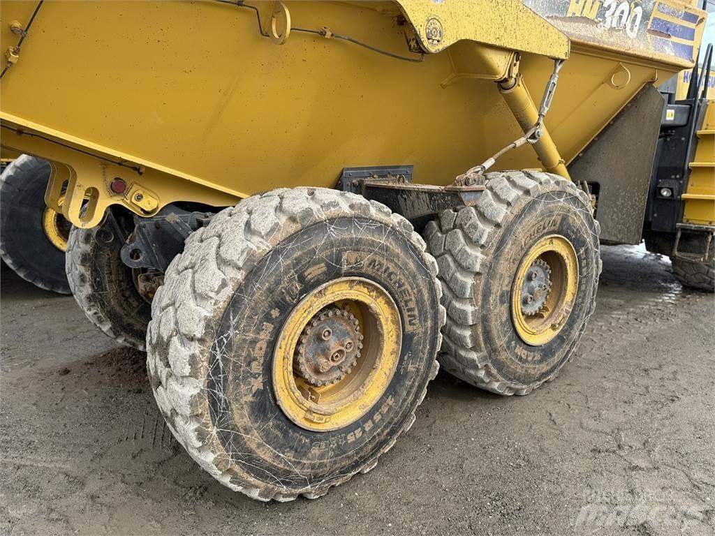 Komatsu HM300-5 Artikulētie pašizgāzēji