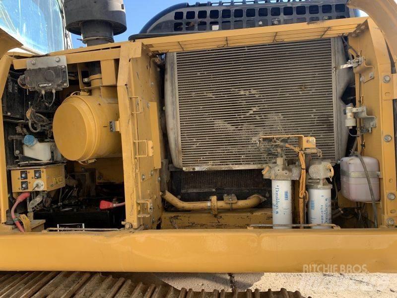 CAT 324 DL Kāpurķēžu ekskavatori