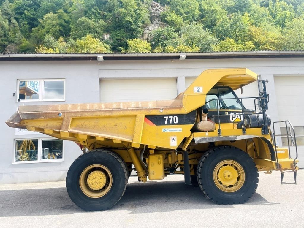 CAT 770 Artikulētie pašizgāzēji