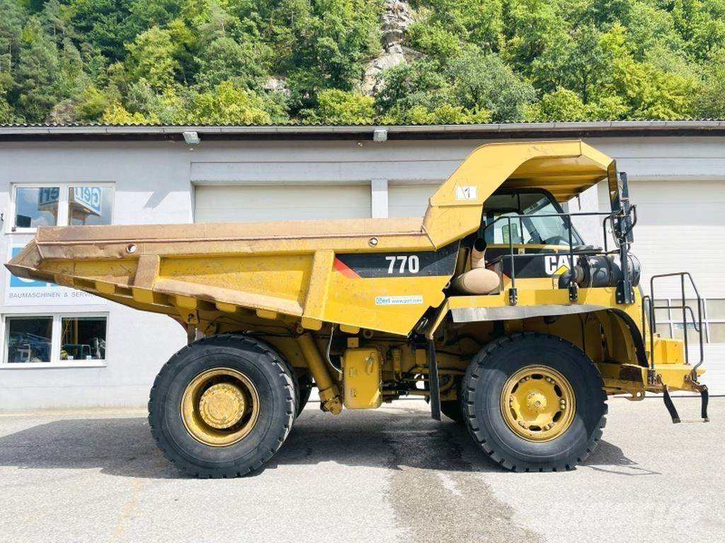 CAT 770 Artikulētie pašizgāzēji