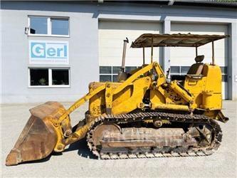 CAT 933F Kāpurķēžu iekrāvēji