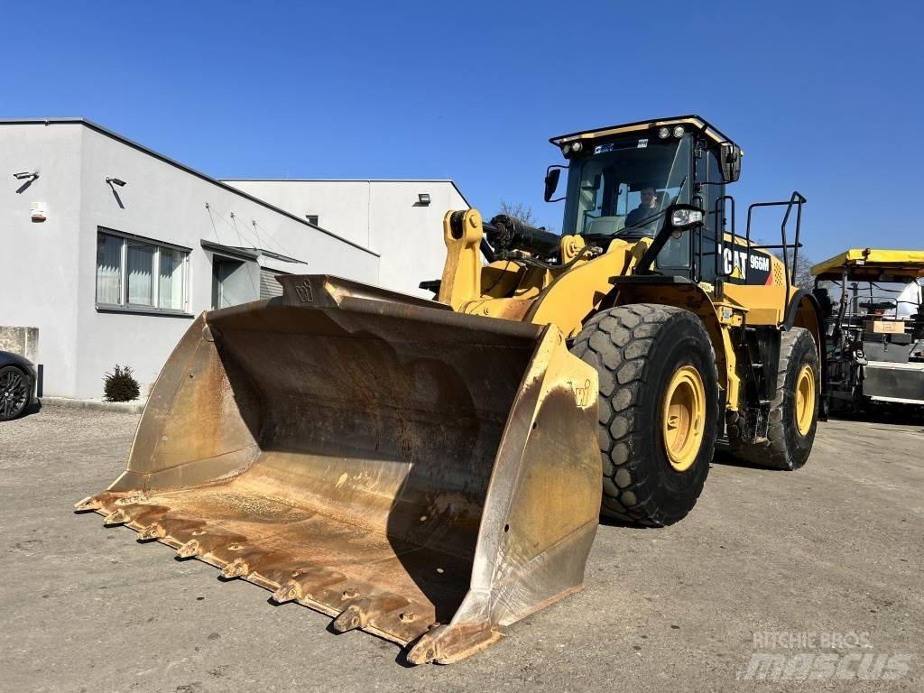 CAT 966 M Iekrāvēji uz riteņiem