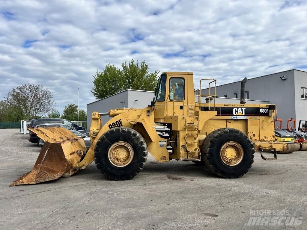 CAT 980 F Iekrāvēji uz riteņiem