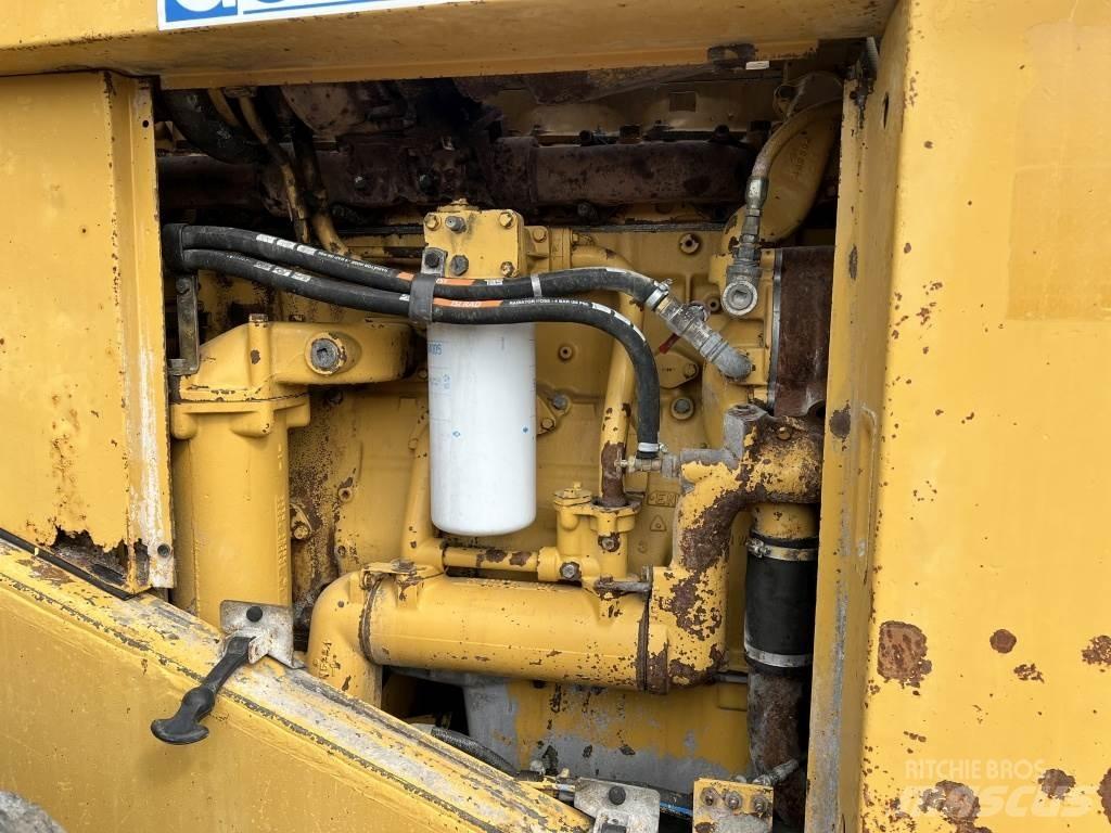 CAT 980 F Iekrāvēji uz riteņiem