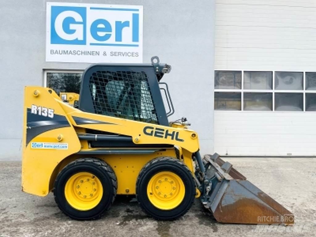 Gehl R135 Lietoti riteņu kompaktiekrāvēji