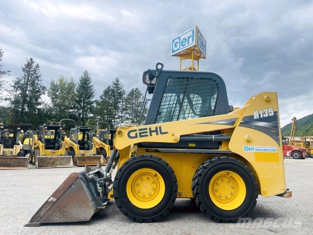 Gehl R135 Lietoti riteņu kompaktiekrāvēji