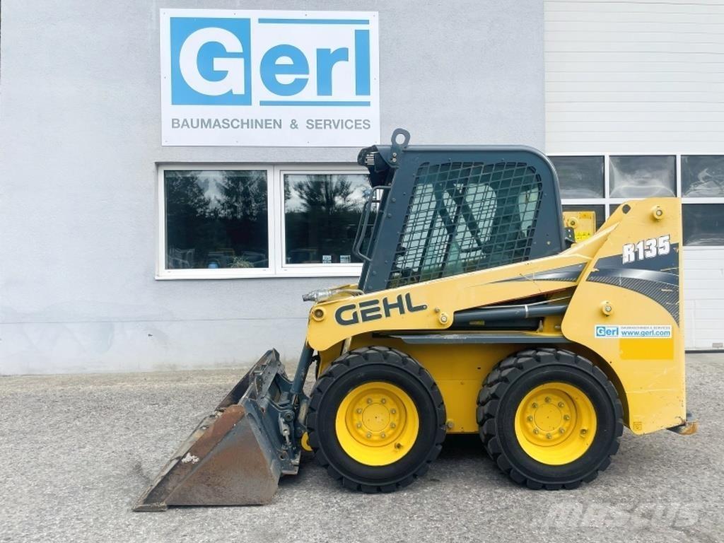 Gehl R135 Lietoti riteņu kompaktiekrāvēji