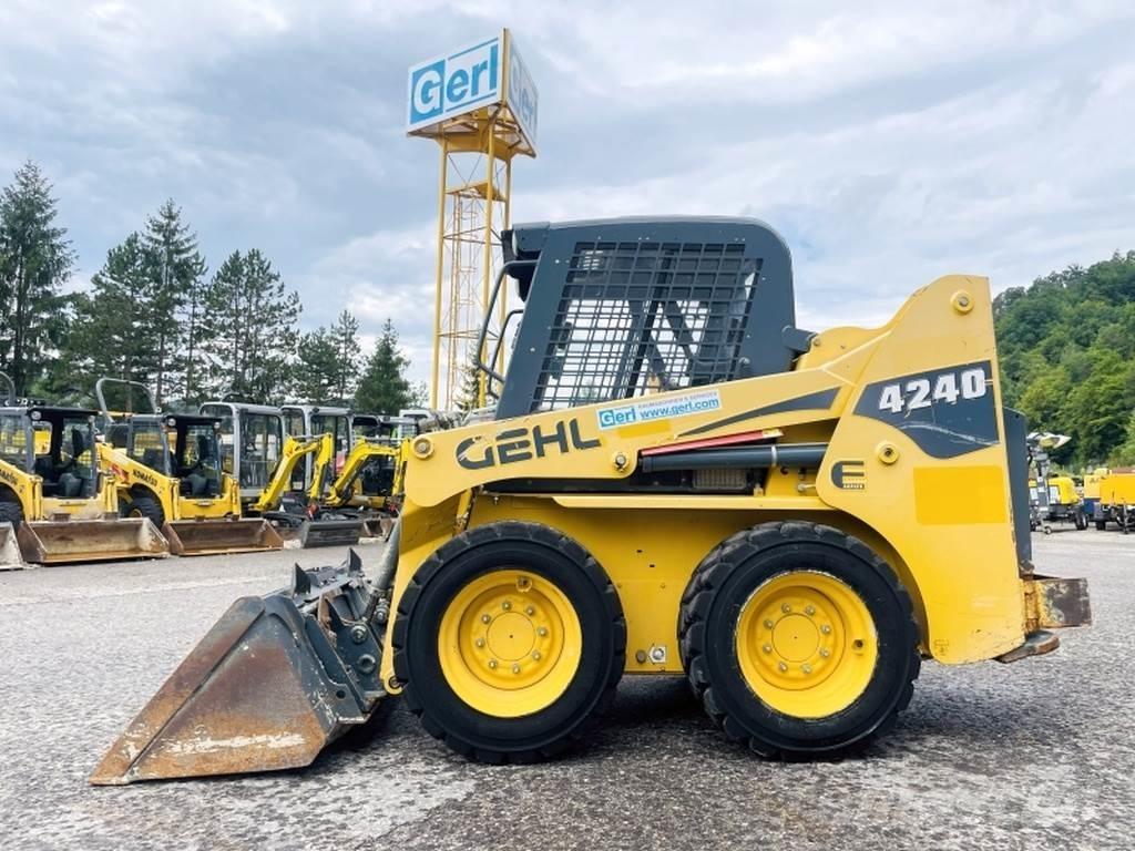 Gehl SL4240 Lietoti riteņu kompaktiekrāvēji