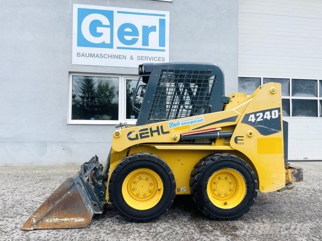 Gehl SL4240 Lietoti riteņu kompaktiekrāvēji
