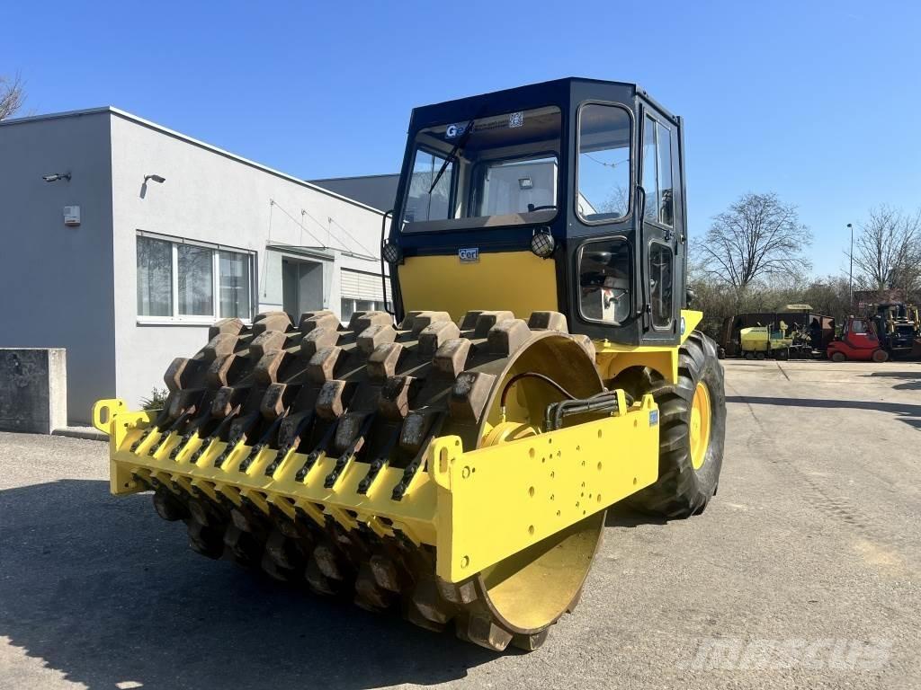 JCB Vibromax W 1402 PD Vienvalča grunts veltņi