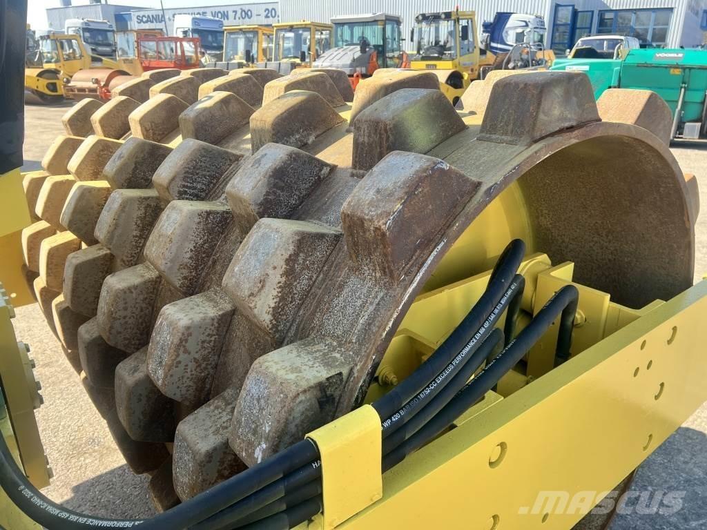 JCB Vibromax W 1402 PD Vienvalča grunts veltņi