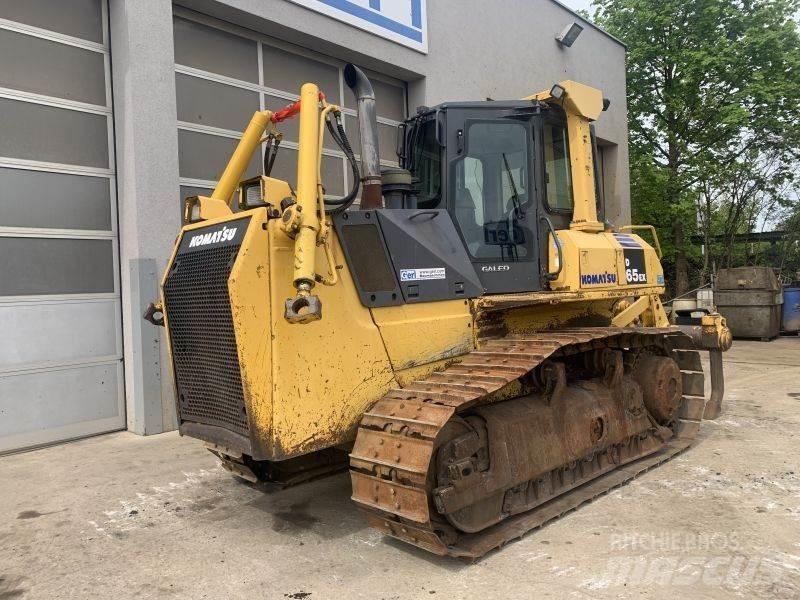 Komatsu D 65 EX-15 Kāpurķēžu buldozeri