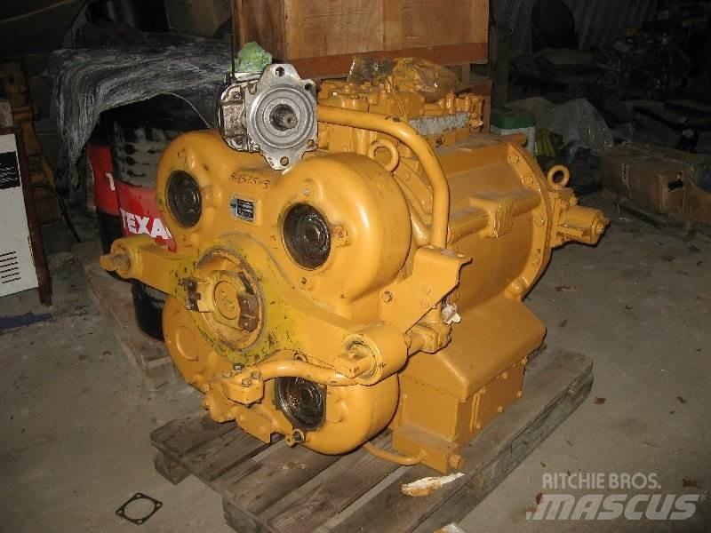 Komatsu HD325-3 Getriebe Citas sastāvdaļas