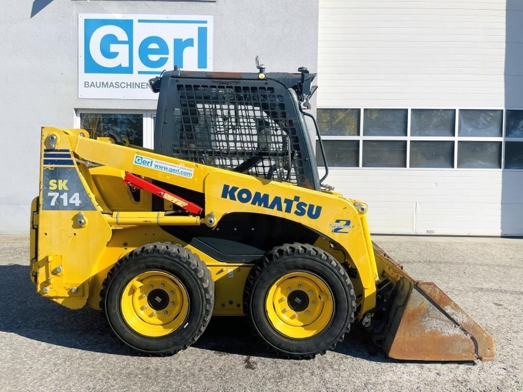 Komatsu SK714 Lietoti riteņu kompaktiekrāvēji