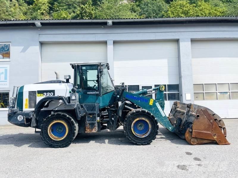 Komatsu WA320-8 Iekrāvēji uz riteņiem