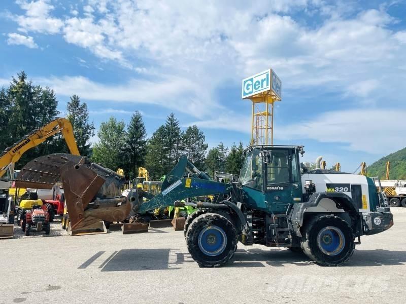 Komatsu WA320-8 Iekrāvēji uz riteņiem