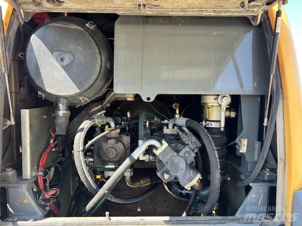 Liebherr L 556 Iekrāvēji uz riteņiem
