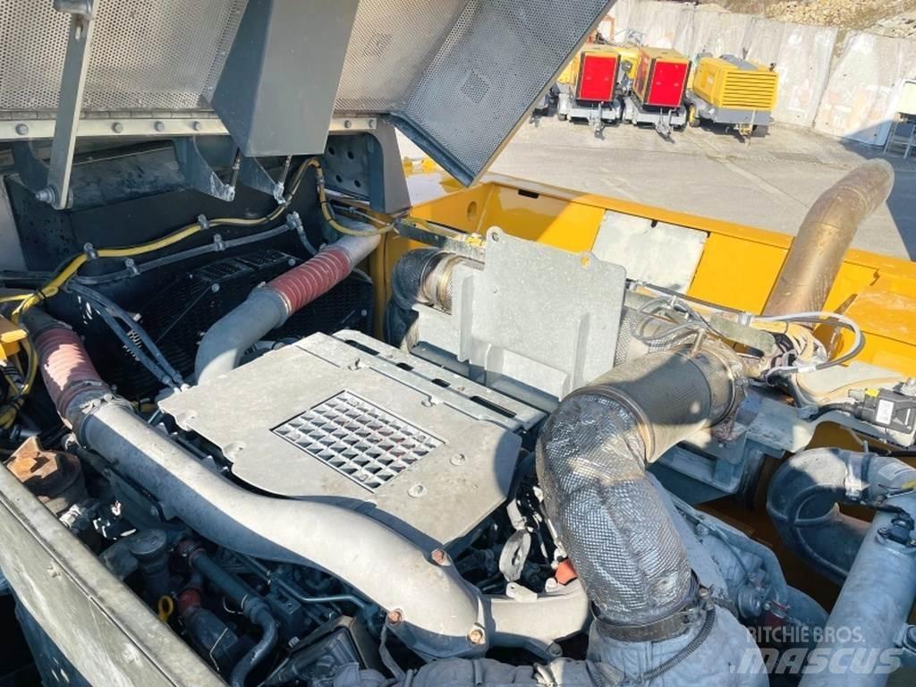 Liebherr R976 HD Kāpurķēžu ekskavatori