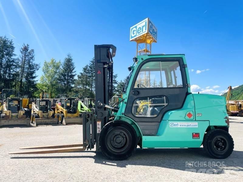 Mitsubishi SD50NT Tehnika ar dīzeļa dzinēju